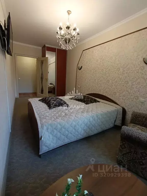 2-к кв. Крым, Керчь ул. Маршала Еременко, 41 (60.0 м) - Фото 1