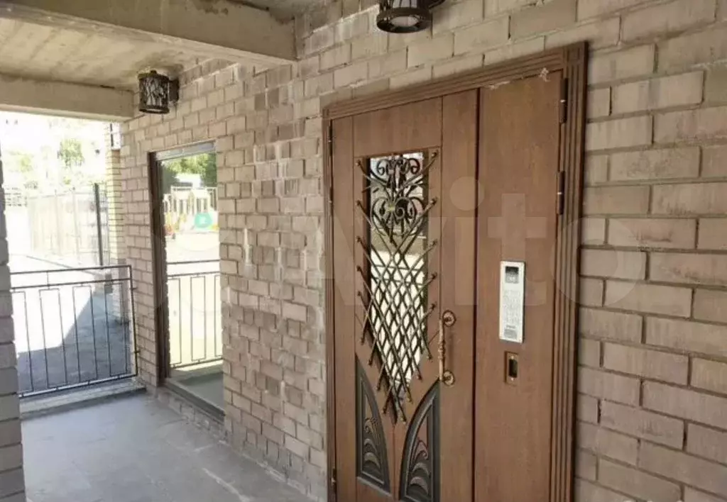 2-к. квартира, 70 м, 3/6 эт. - Фото 0