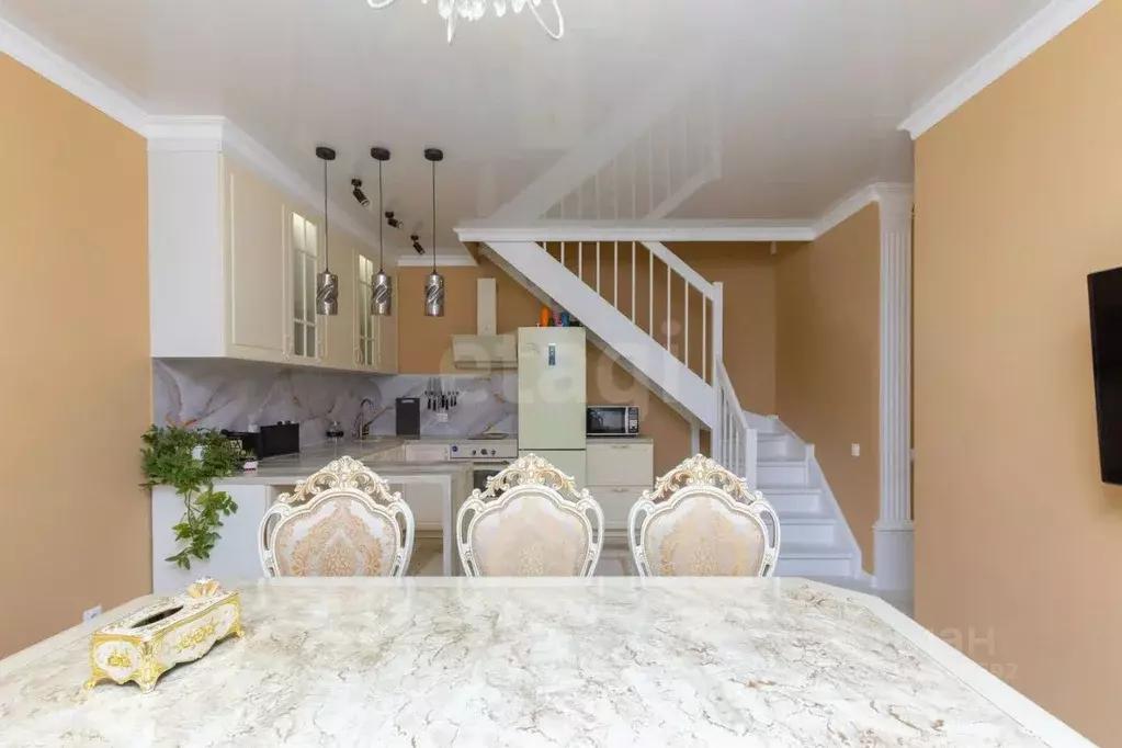 3-к кв. Тюменская область, Тюмень ул. Героев Сталинградской битвы, 3 ... - Фото 1