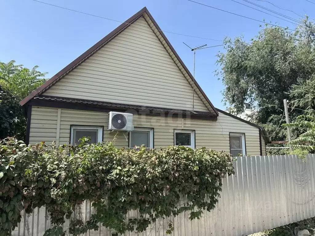 Дом в Астраханская область, Астрахань ул. Жукова, 18 (68 м) - Фото 2