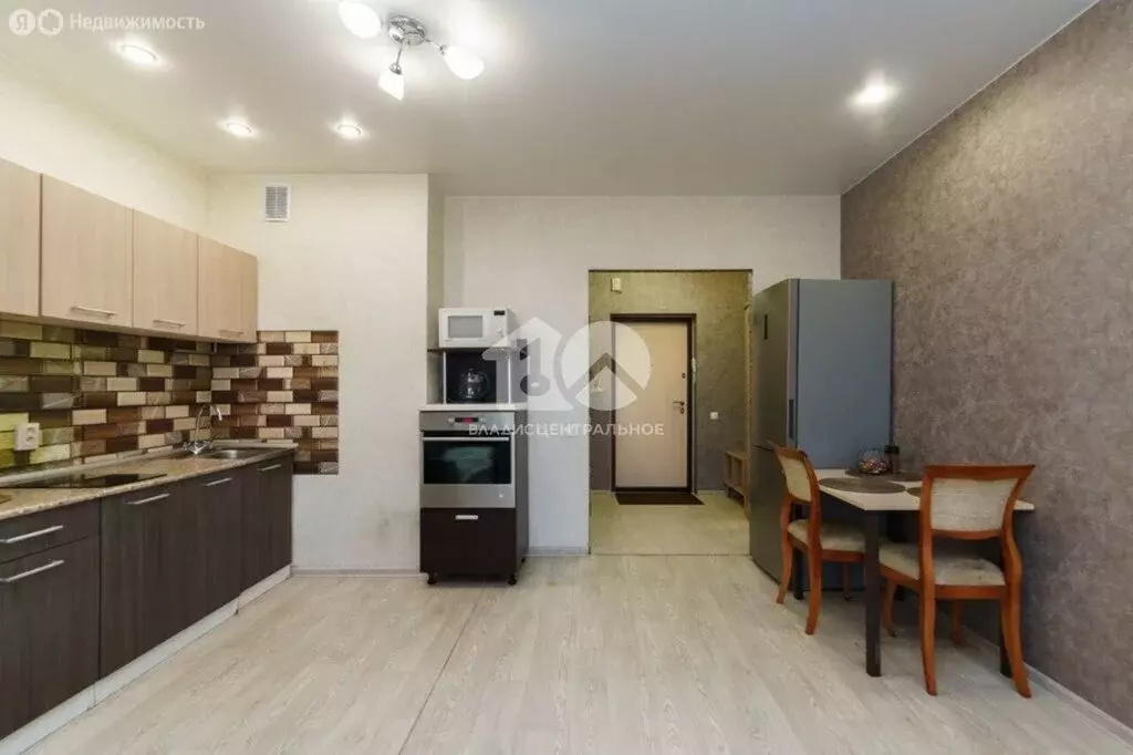 Квартира-студия: Новосибирск, улица Кирова, 236 (28 м) - Фото 1