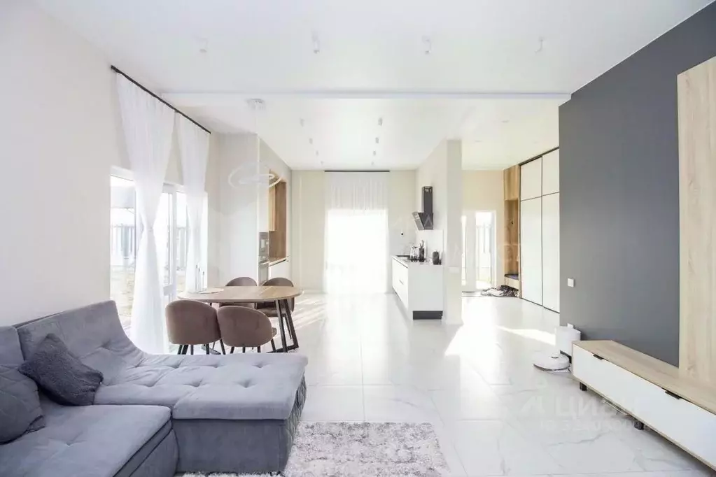 Коттедж в Тюменская область, Тюменский муниципальный округ, д. Елань ... - Фото 1