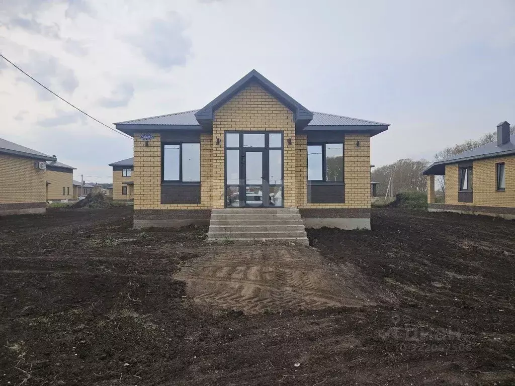 Дом в Башкортостан, Уфимский район, Дмитриевский сельсовет, д. ... - Фото 1