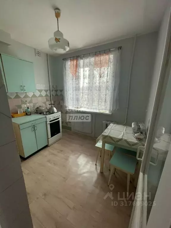 3-к кв. Волгоградская область, Волгоград Светлоярская ул., 46 (55.7 м) - Фото 0