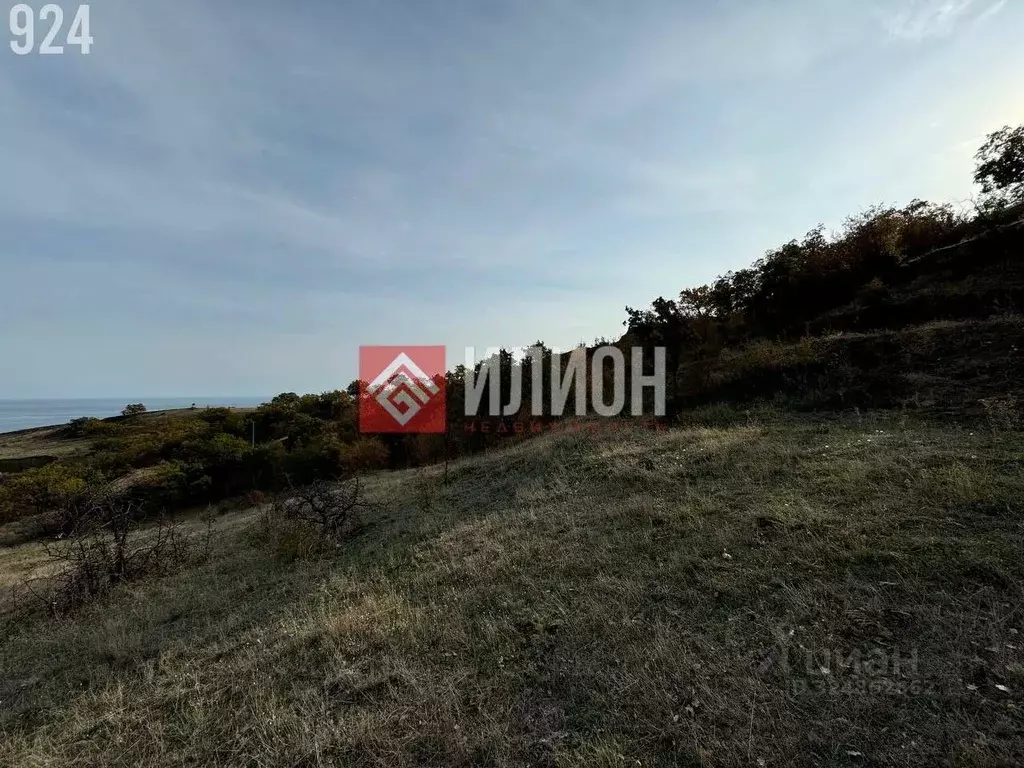 Участок в Крым, Алушта муниципальный округ, с. Приветное ул. Горького, ... - Фото 2