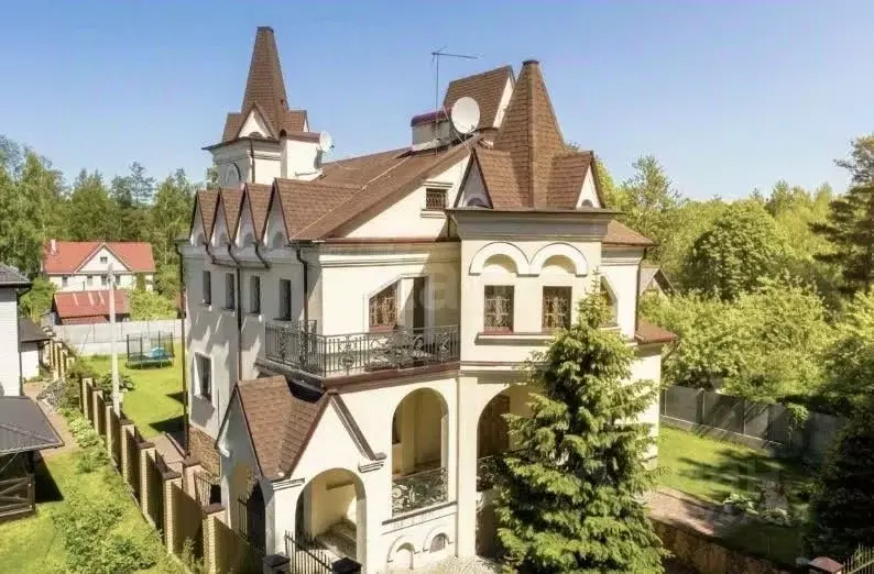 Дом в Санкт-Петербург пос. Песочный, Школьная ул., 74 (380 м) - Фото 1