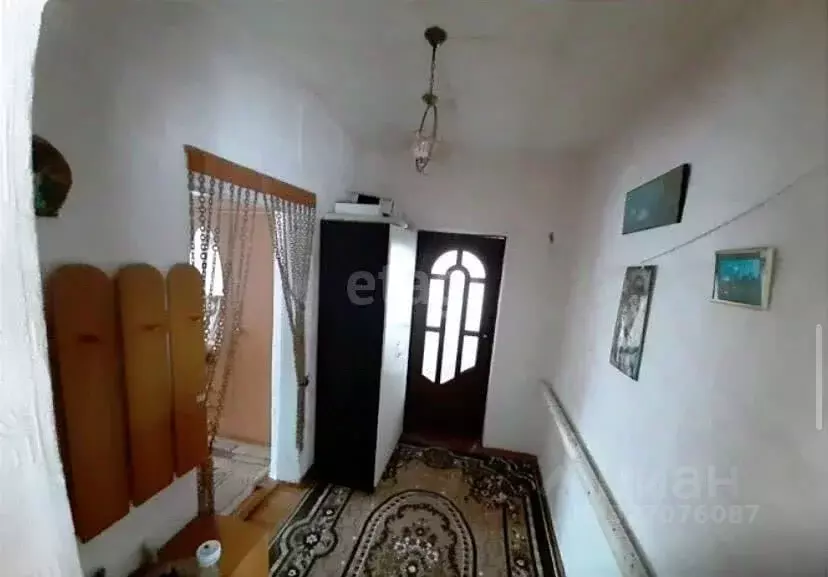 Дом в Крым, Черноморский район, с. Красная Поляна ул. Фрунзе, 23 (54 ... - Фото 1