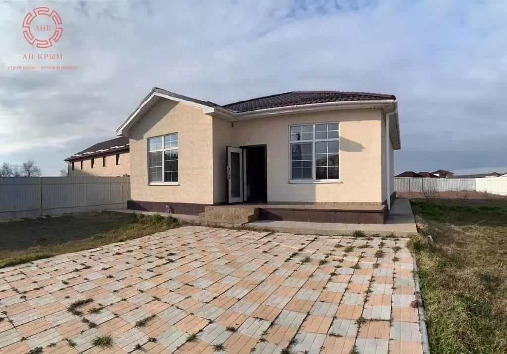 Дом в Крым, Щелкино Ленинский район, пл. Крымской весны (126 м) - Фото 1