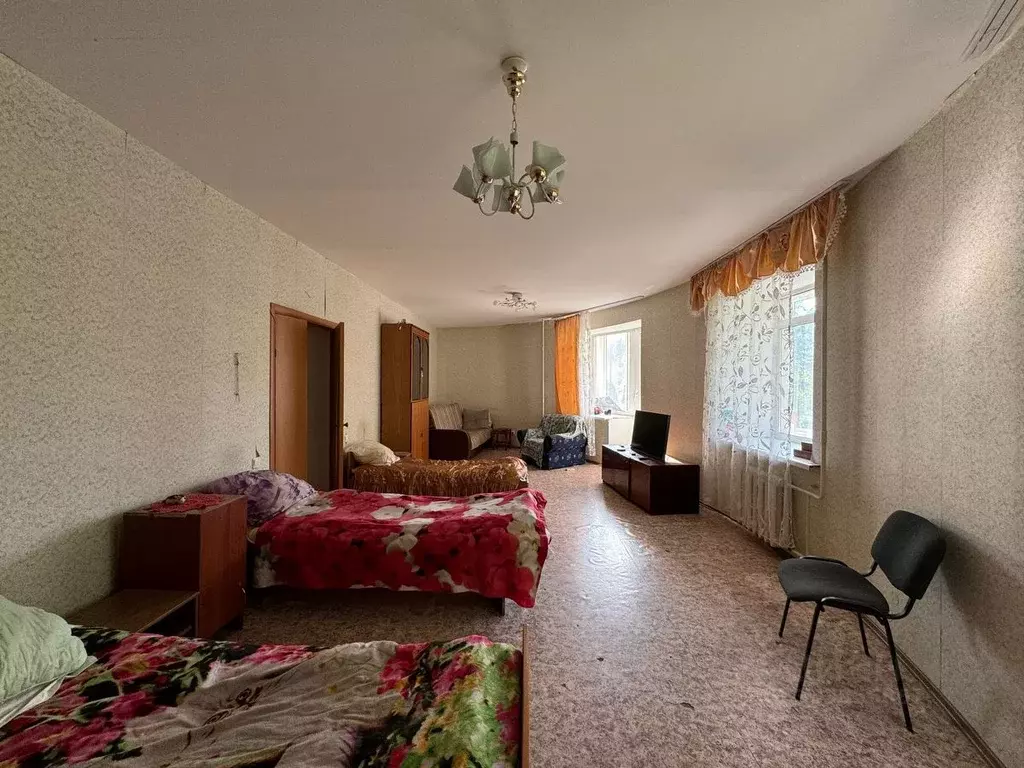 3-к кв. Ярославская область, Ярославль ул. Нефтяников, 4 (120.0 м) - Фото 1