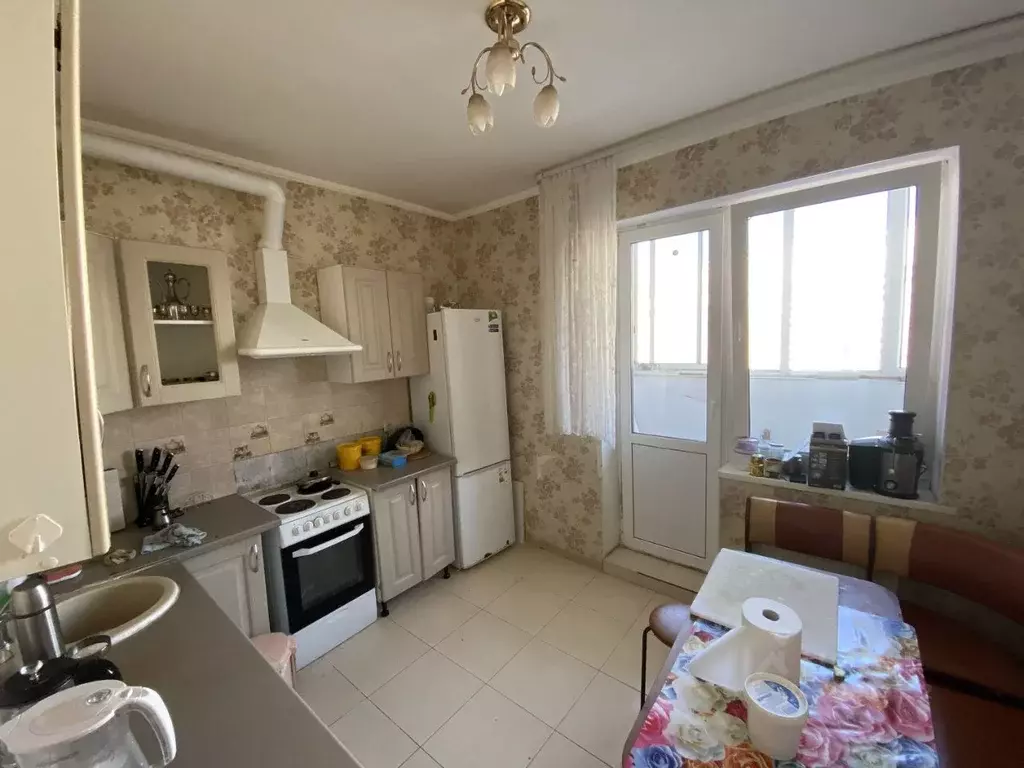 3-к кв. Московская область, Домодедово Южный мкр, ул. Курыжова, 21 ... - Фото 1