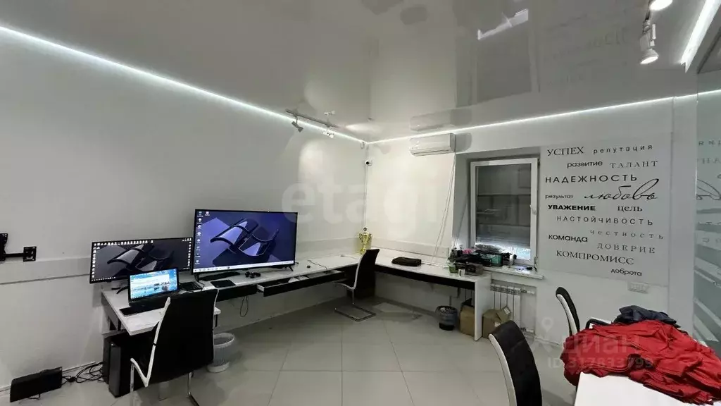 Офис в Крым, Симферополь ул. Желябова (82 м) - Фото 2