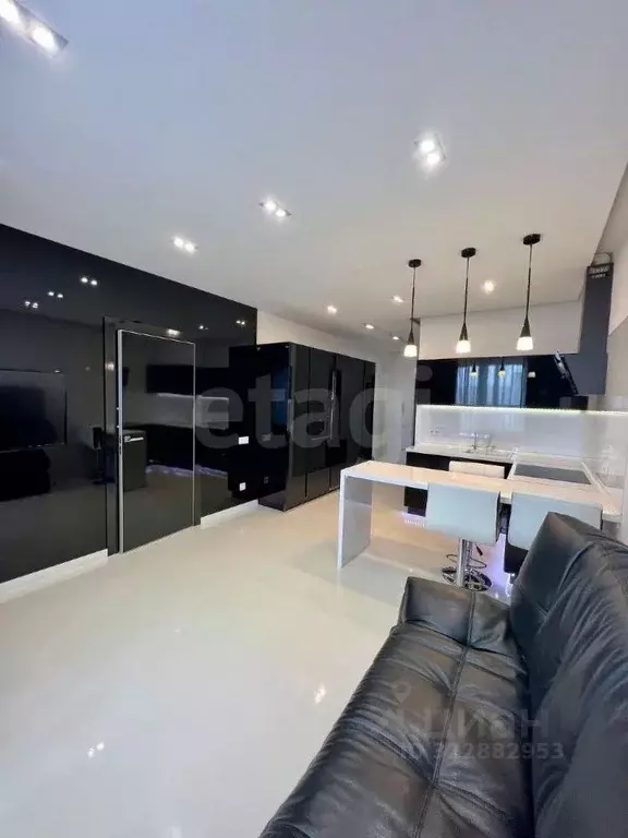 1-к кв. Татарстан, Казань ул. Алексея Козина, 5 (45.0 м) - Фото 2