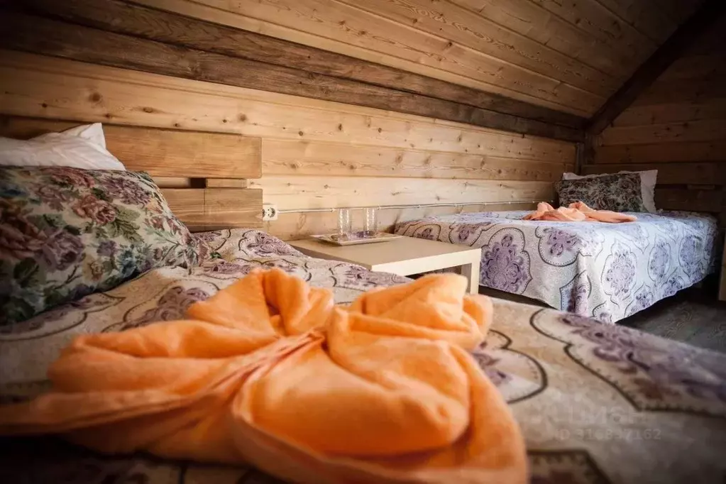 Комната Алтай, Чемальский район, Узнезинское с/пос, с. Узнезя  (16.0 ... - Фото 1