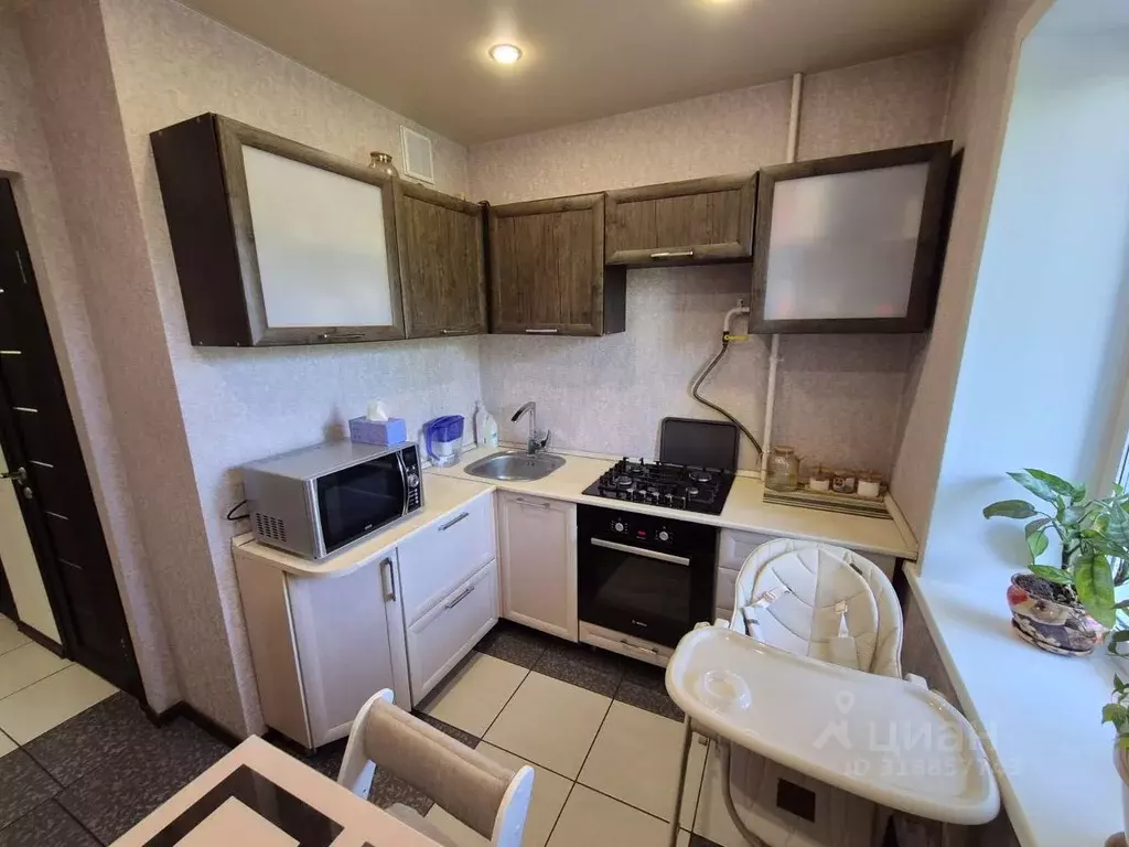 2-к кв. Иркутская область, Ангарск 19-й мкр, 6А (52.4 м) - Фото 0