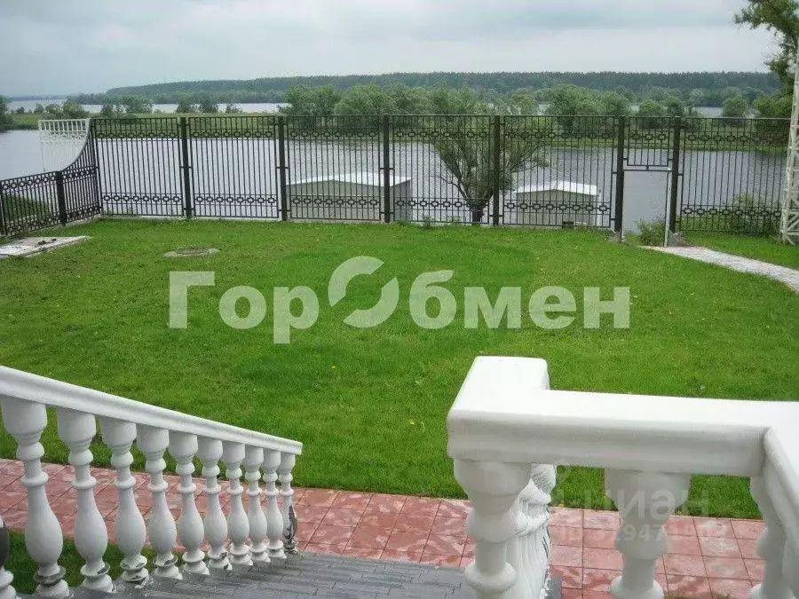Дом в Тверская область, Конаковский муниципальный округ, с. Городня ... - Фото 0