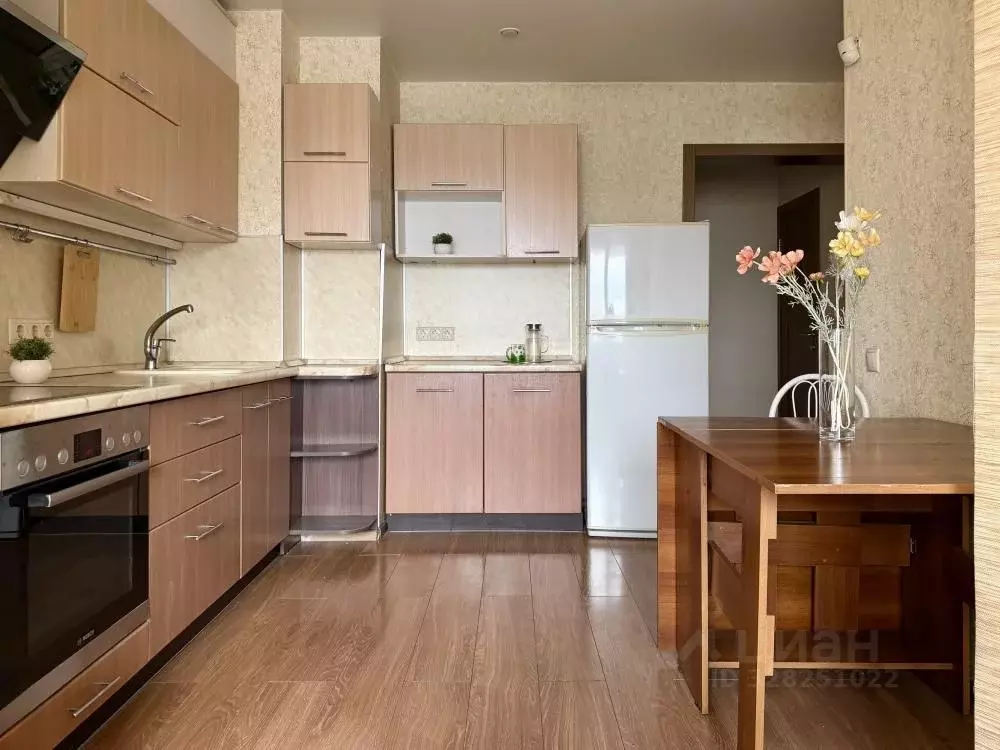 2-к кв. Иркутская область, Иркутск Байкальская ул., 307 (50.0 м) - Фото 0