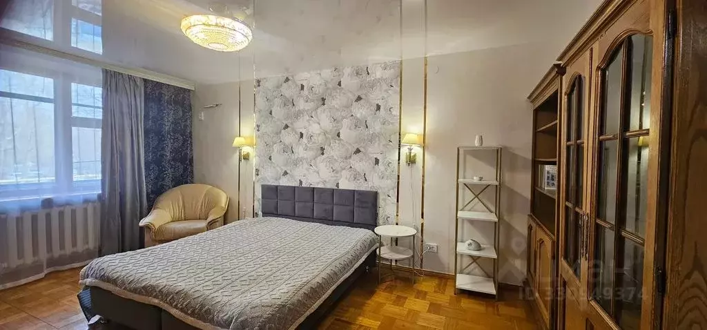 2-к кв. Крым, Симферополь ул. Чехова, 8 (60.0 м) - Фото 1
