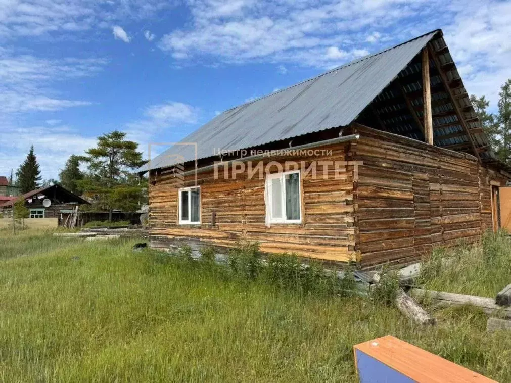 Дом в Саха (Якутия), Мегино-Кангаласский улус, с. Майя Подгорная ул., ... - Фото 2