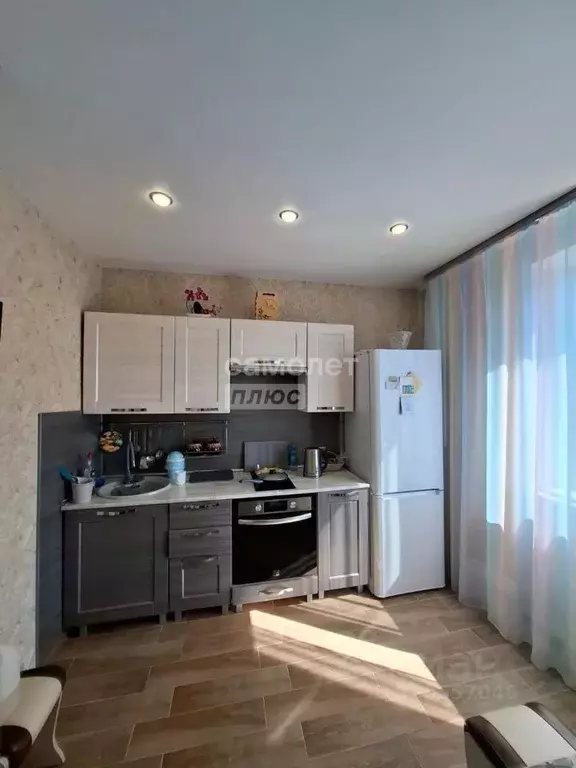 1-к кв. Курская область, Курск просп. Вячеслава Клыкова, 63 (37.5 м) - Фото 0