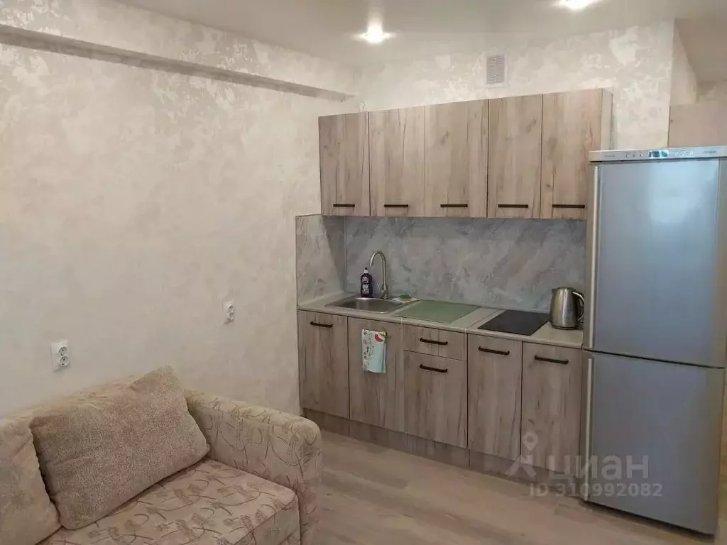 Студия Кировская область, Киров ул. Анжелия Михеева, 18А (29.0 м) - Фото 1