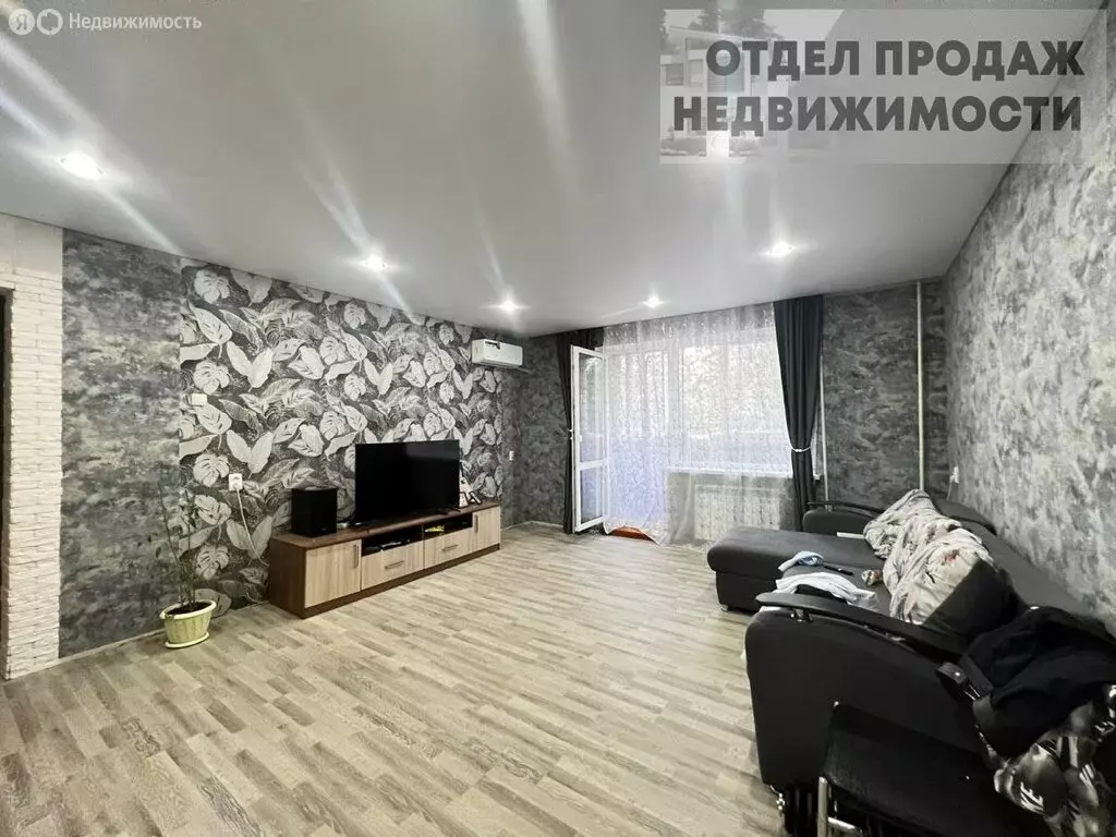 4-комнатная квартира: Крымск, улица Маршала Жукова, 17 (80 м) - Фото 1