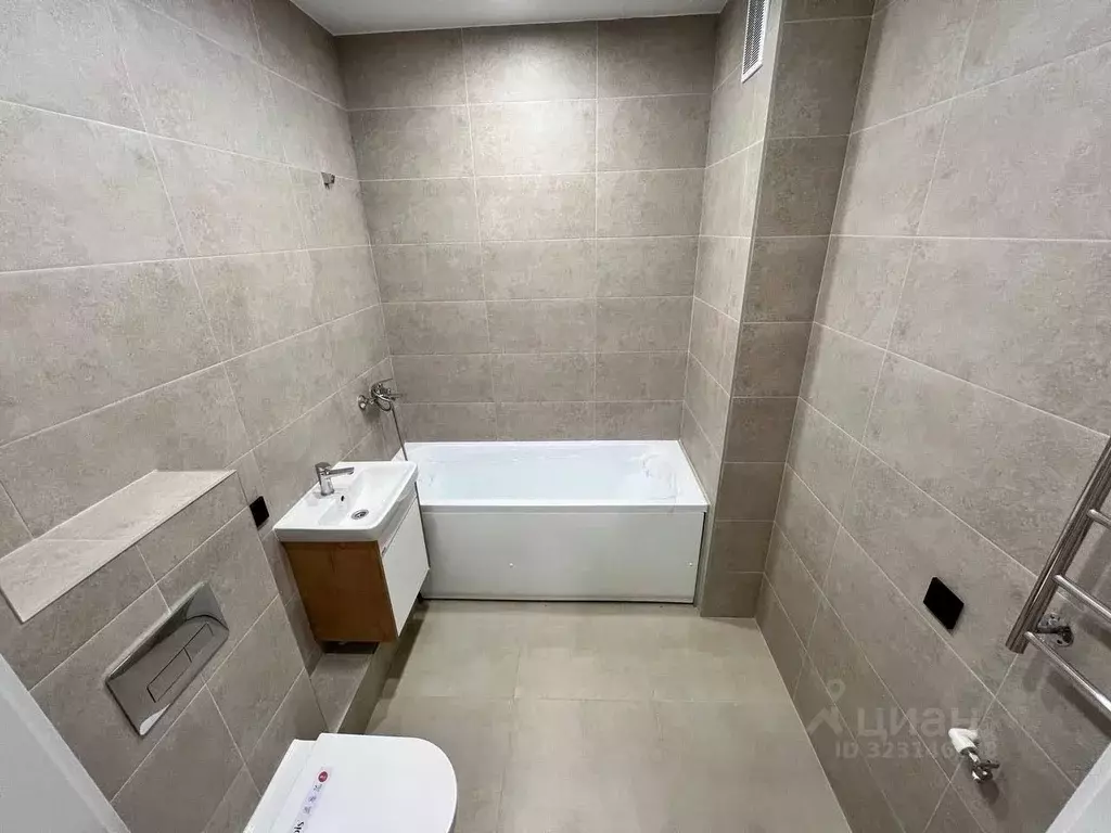 1-к кв. Новосибирская область, Новосибирск ул. Ляпидевского, 1 (37.6 ... - Фото 1