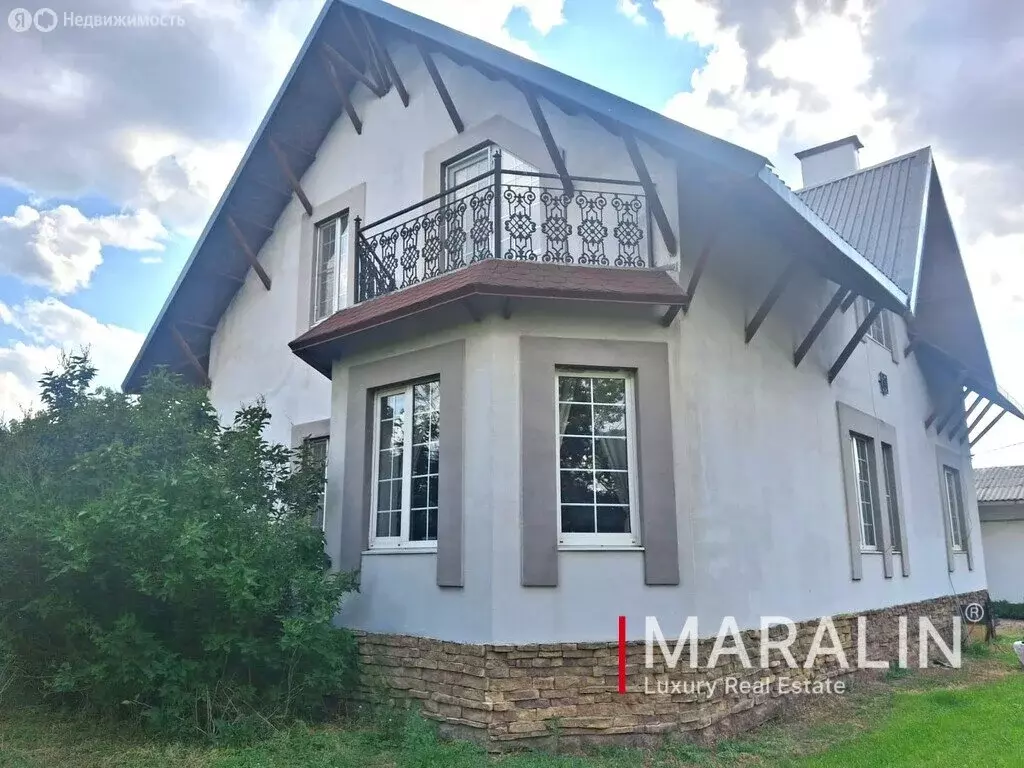Дом в посёлок Октябрьский, улица Ленина, 45 (200 м) - Фото 0