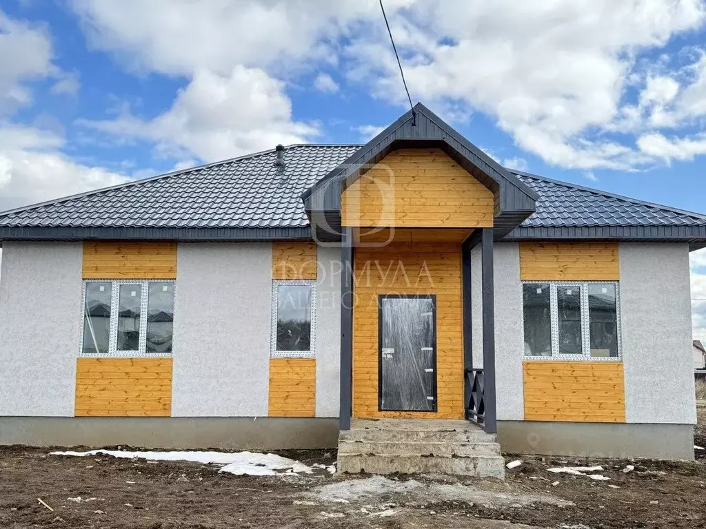 Дом в Свердловская область, Белоярский муниципальный округ, пос. ... - Фото 0