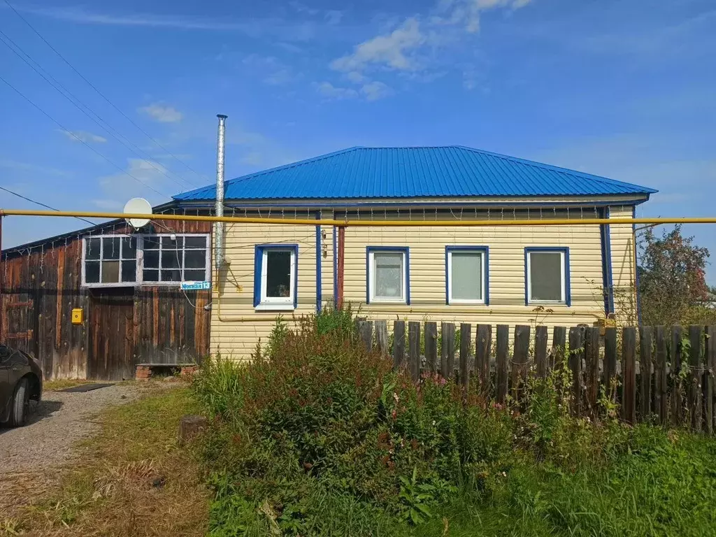 Дом в Свердловская область, Серов Южная ул., 13 (50 м) - Фото 0