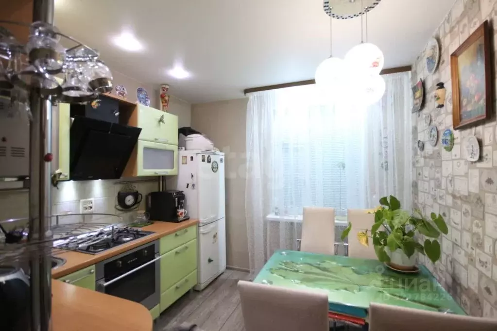 2-к кв. Ямало-Ненецкий АО, Новый Уренгой Мирный мкр, 1/2 (53.6 м) - Фото 1