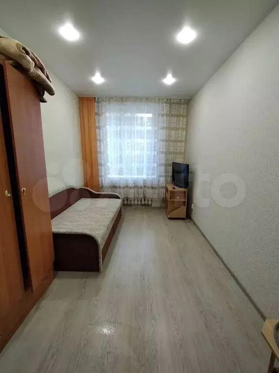 Комната 14.1 м в 8-к, 1/3 эт. - Фото 0