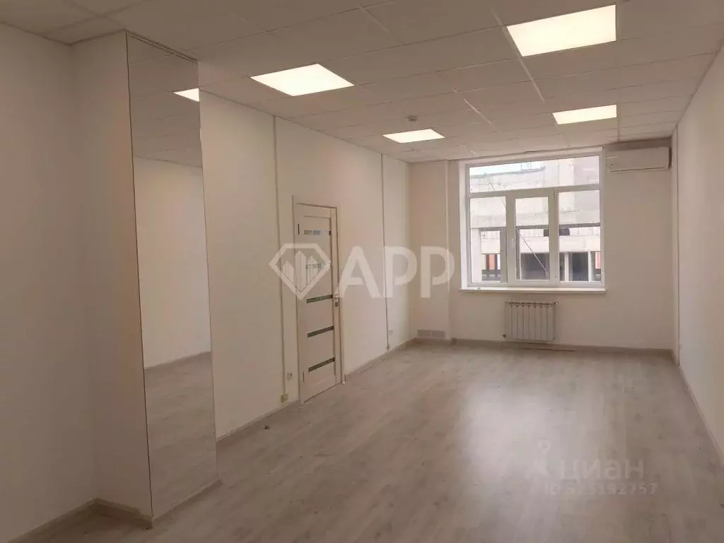 Офис в Краснодарский край, Новороссийск ул. Энгельса, 32 (32 м) - Фото 2