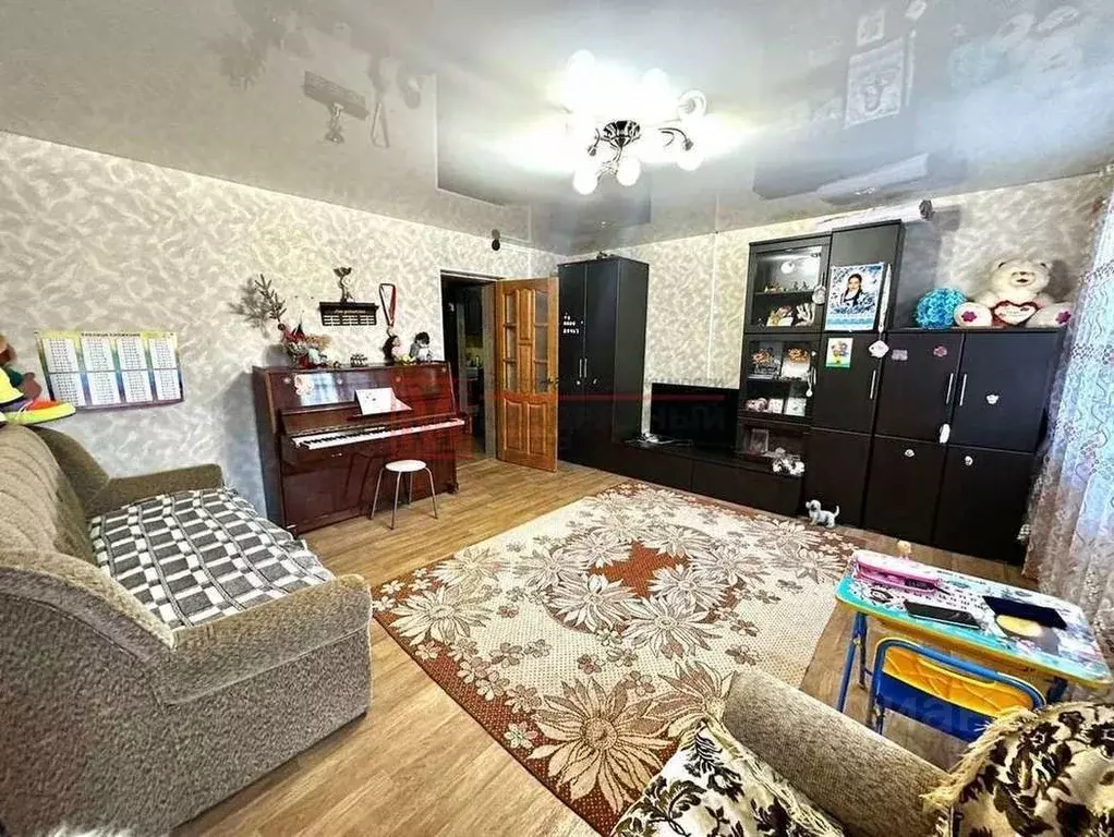 3-к кв. Белгородская область, Старый Оскол Студенческий мкр, 6 (69.55 ... - Фото 0