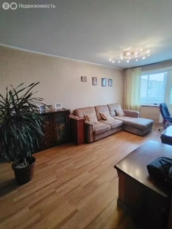 3-комнатная квартира: Новокузнецк, улица Косыгина, 51 (61 м) - Фото 1