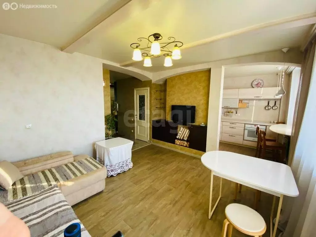 2-комнатная квартира: Омск, улица Богдана Хмельницкого, 38/2 (56.6 м) - Фото 1