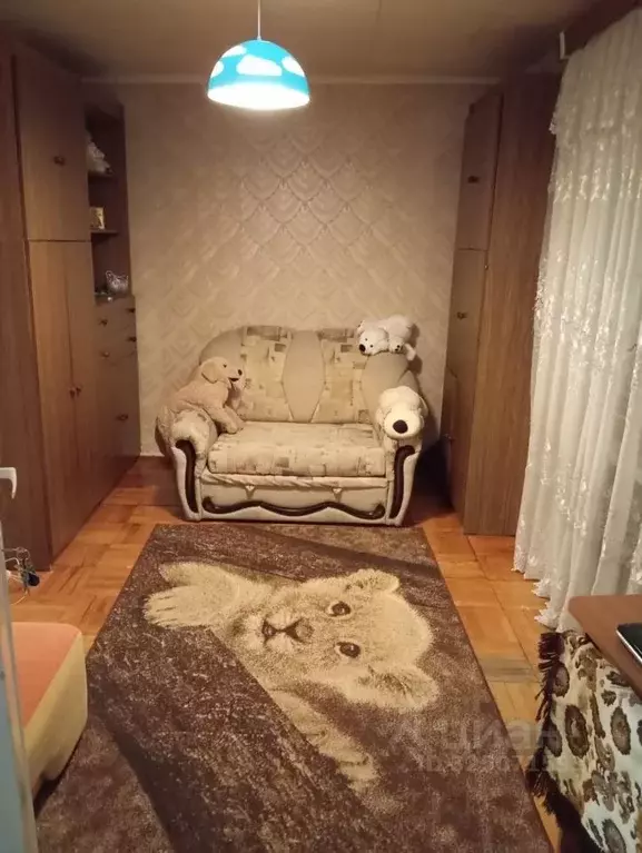 3-к кв. Омская область, Омск ул. Серова, 26 (62.8 м) - Фото 1