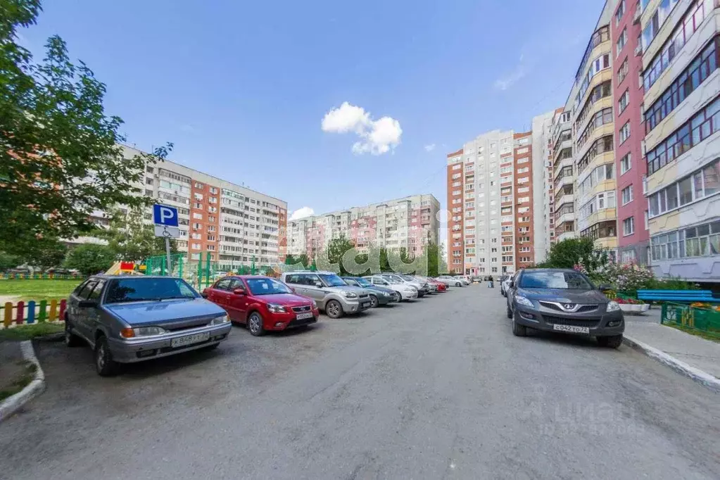 2-к кв. Тюменская область, Тюмень Широтная ул., 104к1 (64.8 м) - Фото 1