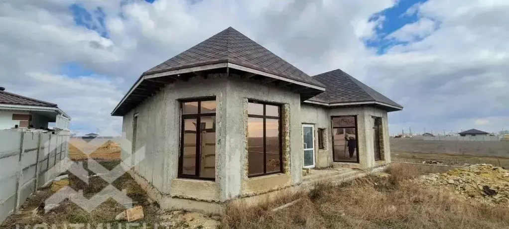 Дом в Крым, Сакский район, с. Уютное ул. Мира, 1 (128 м) - Фото 2