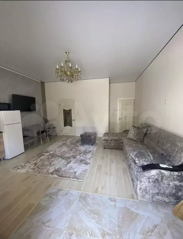 2-к. квартира, 55 м, 1/3 эт. - Фото 0