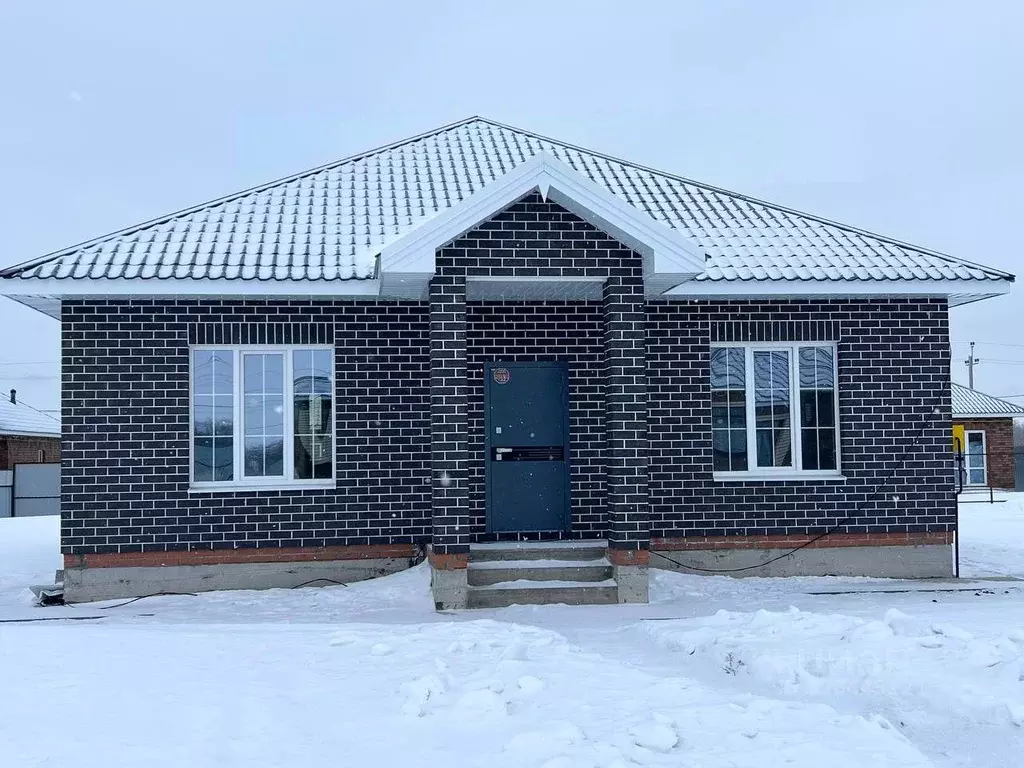 Дом в Оренбургская область, Оренбургский район, Весенний сельсовет, ... - Фото 1