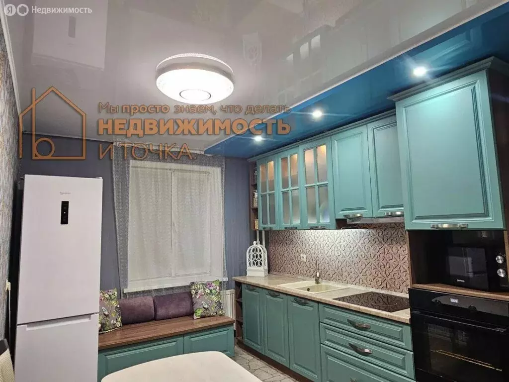 3-комнатная квартира: Нефтекамск, улица Декабристов, 11 (63 м) - Фото 1