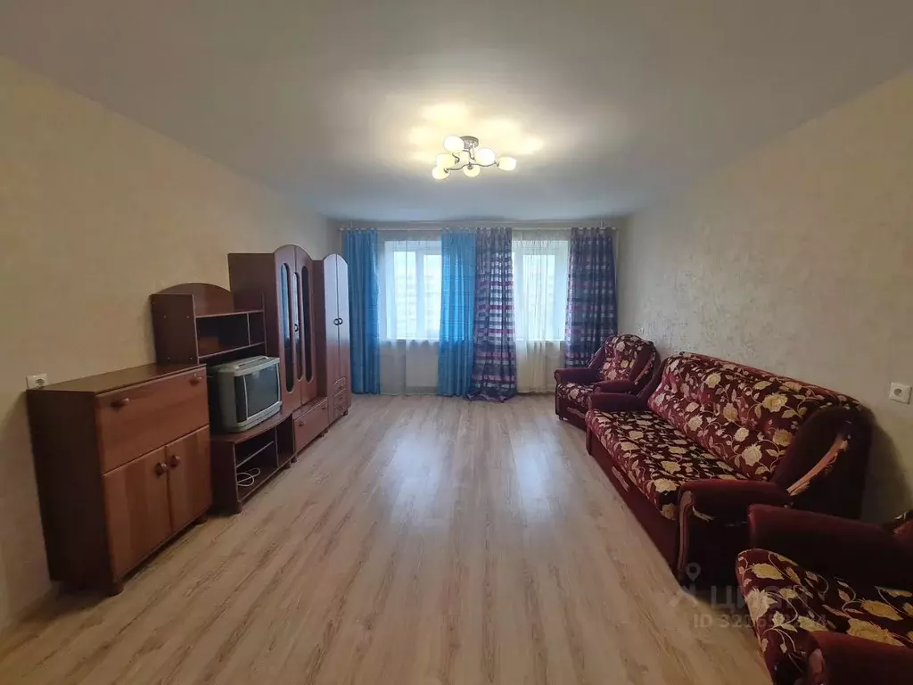 2-к кв. Санкт-Петербург просп. Большевиков, 43к1 (77.0 м) - Фото 0