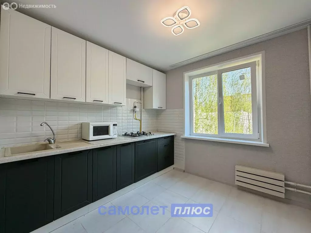 2-комнатная квартира: Чебоксары, улица Чернышевского, 12 (49.7 м) - Фото 1