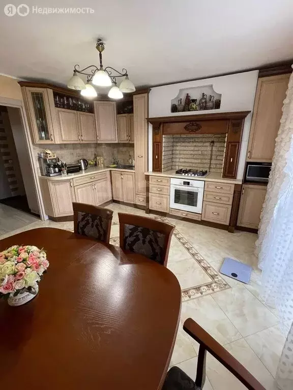 3-комнатная квартира: Стерлитамак, микрорайон Солнечный, улица Караная ... - Фото 2