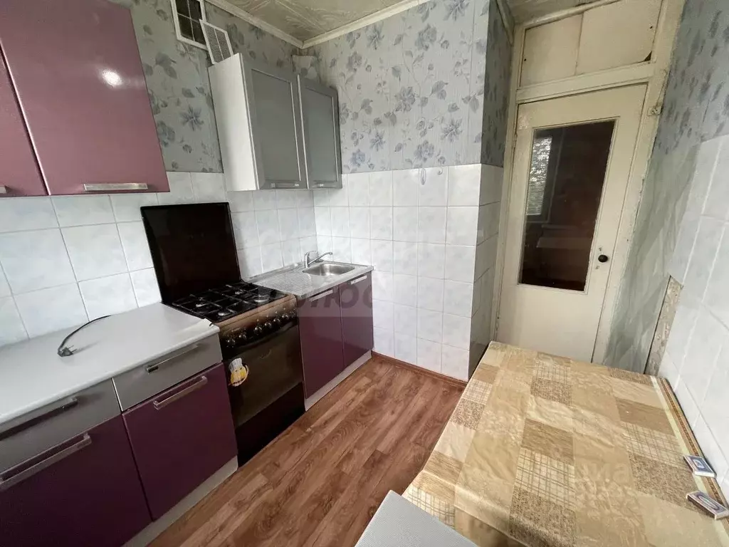 2-к кв. Оренбургская область, Орск Братская ул., 42 (45.0 м) - Фото 0