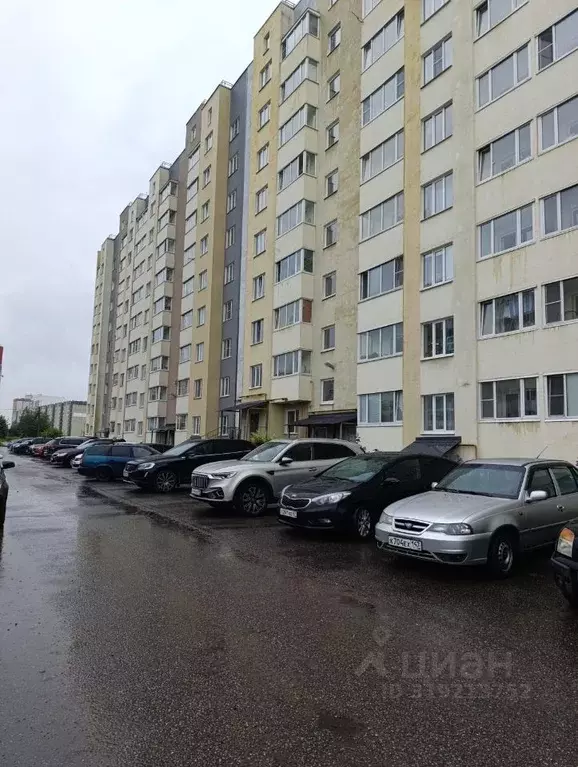 2-к кв. Ленинградская область, Гатчина ул. Красных Военлетов, 2А (66.5 ... - Фото 0