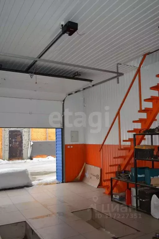 Гараж в Ямало-Ненецкий АО, Новый Уренгой Советский мкр,  (112 м) - Фото 0