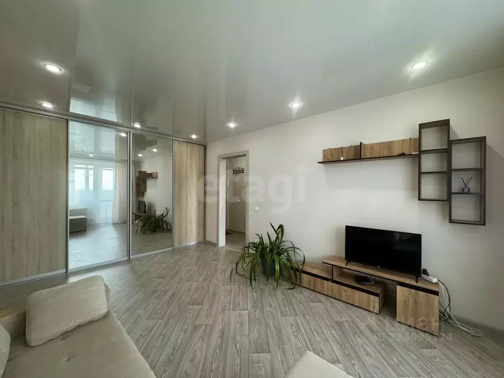 1-к кв. Тюменская область, Тюмень ул. Павла Шарова, 9 (38.0 м) - Фото 2