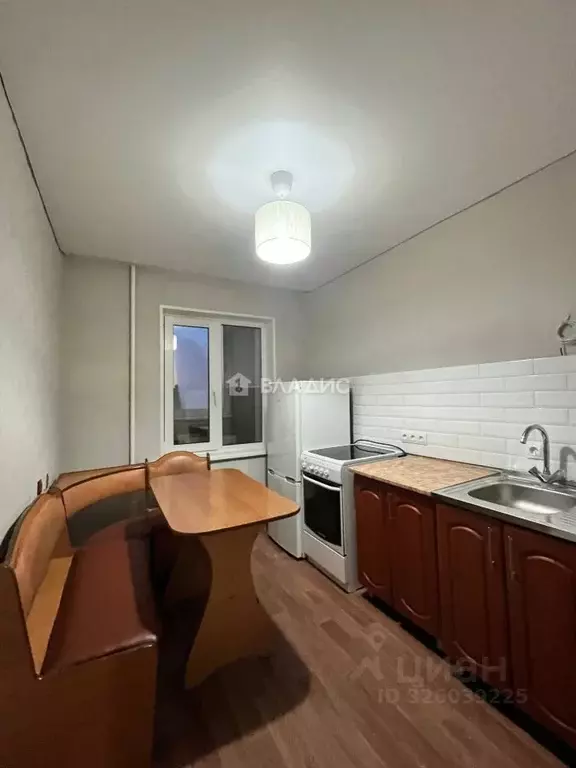 2-к кв. Бурятия, Улан-Удэ просп. Строителей, 10 (47.4 м) - Фото 1