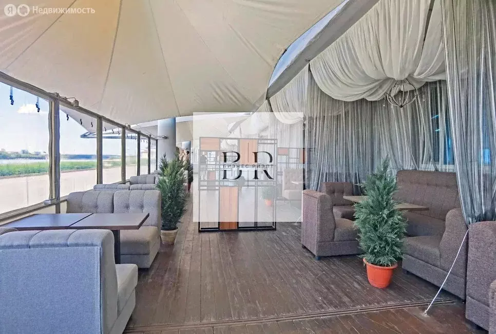 Помещение свободного назначения (1642.3 м) - Фото 1